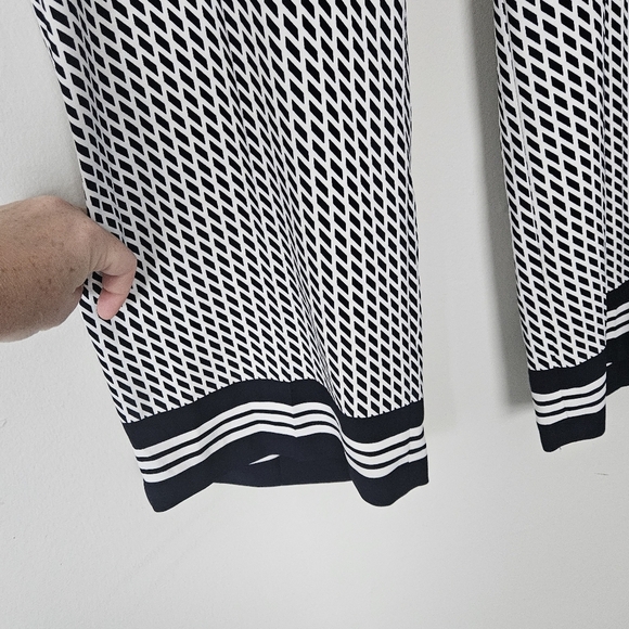 Talbots Blue White Harlequin Print Pull-On Wide Leg Casual Pants Womens Size 16W - Picture 3 of 8